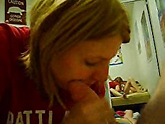 Amateur College Girl Gives A Nice Hand Job