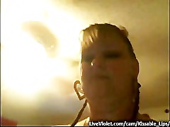 BBW peeing on her webcam