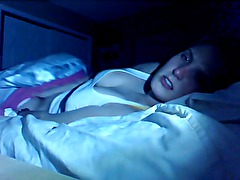 Hot Girl Masturbates (Non Nude)(Sexy Noise Tho)