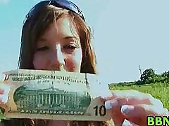 Sexy pretty amateur babe