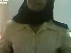 Hot amateur arab girl strip and dance on webcam