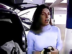 Hot wife give husband a blowjob in hotel parking lot