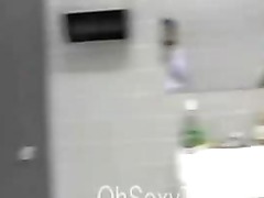 Amateur teen babe in the Shower Getting off