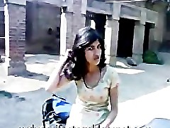 Hot Panjabi girl with her boyfriend makes it!