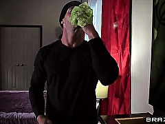 Panty-Sniffer Gets Caught!