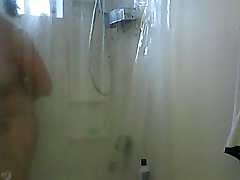Big Tit Girl in the Shower