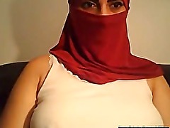 Middle Eastern Cam girl shows tits and pussy on webcam
