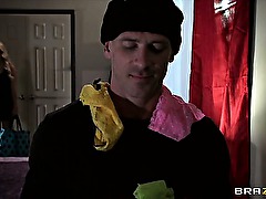 Panty-Sniffer Gets Caught!