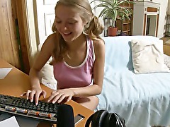 18yo amateur girl undress for webcam