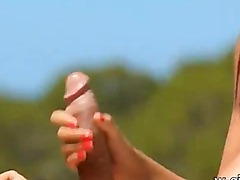 Cute amateur teen sucks and shaved cunt banged outdoor