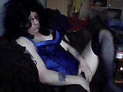 Amateur crossdresser plays with his tool