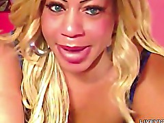 Crazy huge titted mommy Clea Anderson bj lips