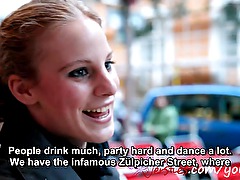 Junge Koelner Studentin.