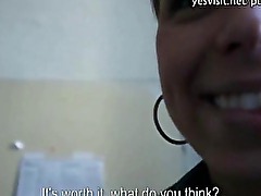 Amateur babe enjoys sex with stranger