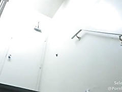 Stairwell blowjob with big cumshot